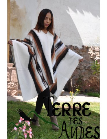 Poncho andin blanc neige