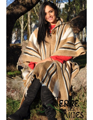 Exclusif, poncho rustique beige 100% laine d’alpaga, ponchos pour femme, tissé main.
