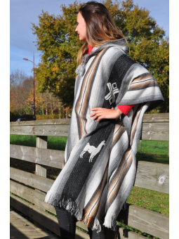 Confortable poncho péruvien...