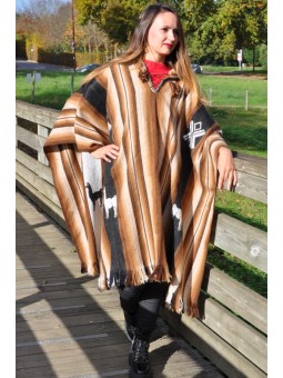 Elégant poncho rustique...