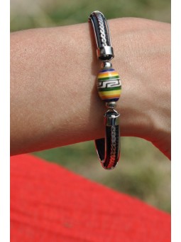 Bracelet cuir et perles...