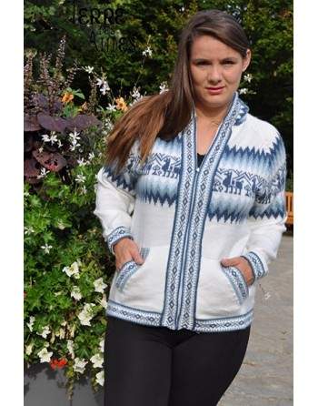 Tricot blanc en laine d'alpaga