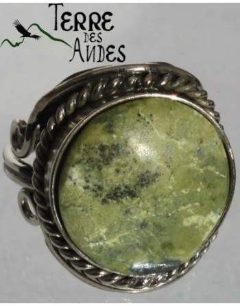 Bague reglable en pierre serpentine