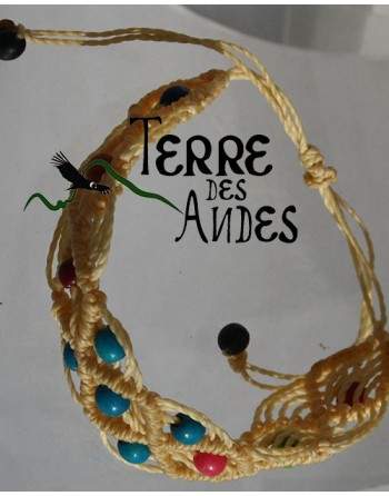 Bracelet en macramé fait main 